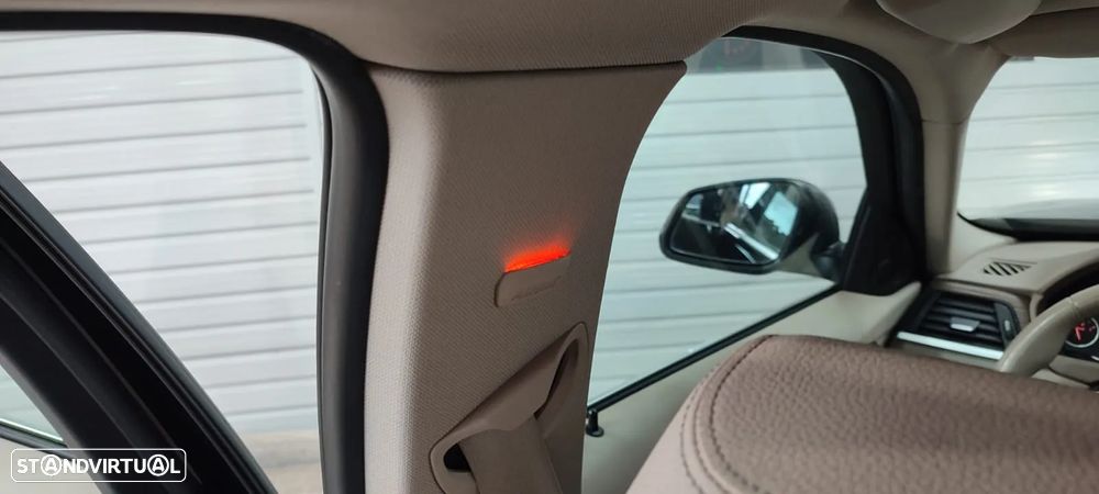 BMW 320 d Touring Aut. Sport Line - 51