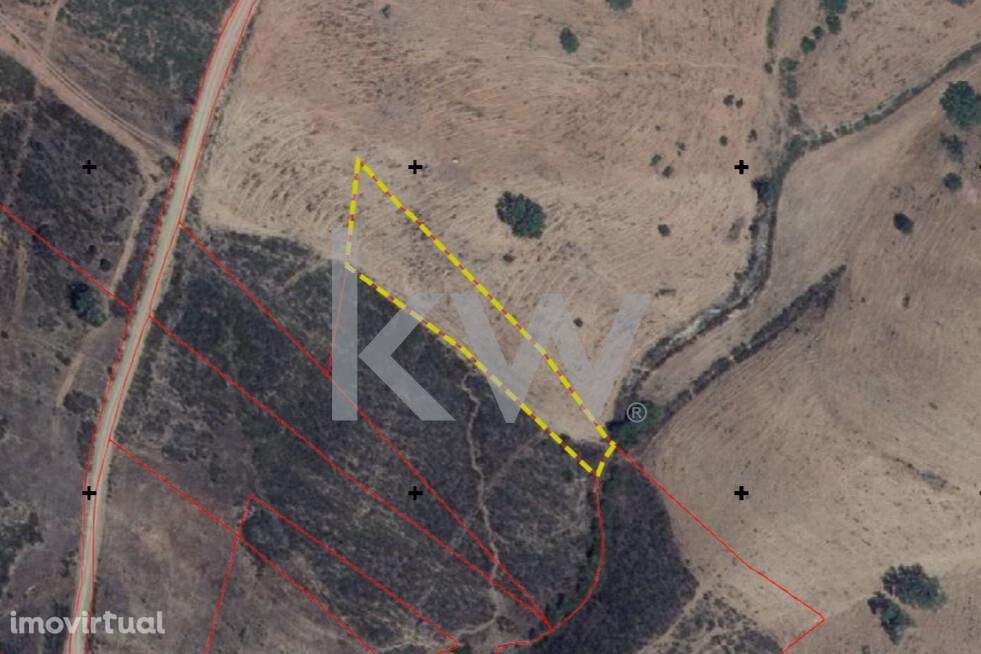 Conjunto de 6 Terrenos Rústicos com uma área total de 10100m2 perto de - Grande imagem: 2/7