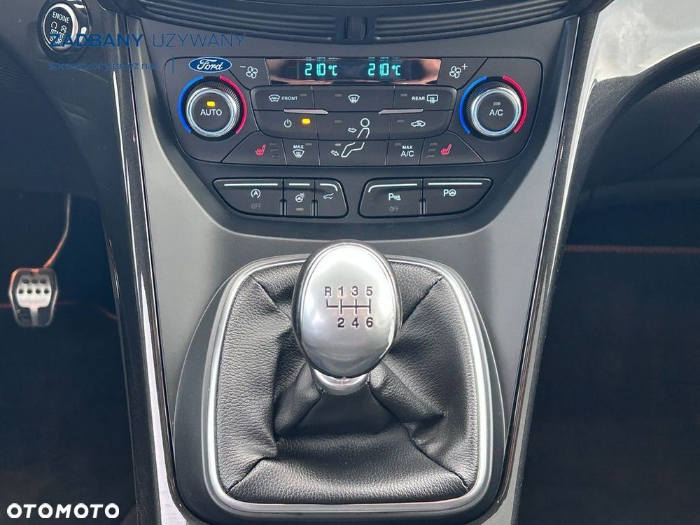 Ford Kuga 1.5 EcoBoost 2x4 ST-Line - 20