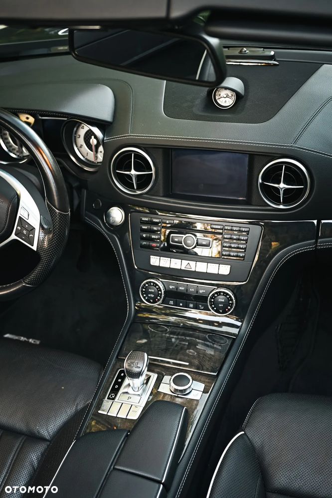 Mercedes-Benz SL 350 BlueEff - 8