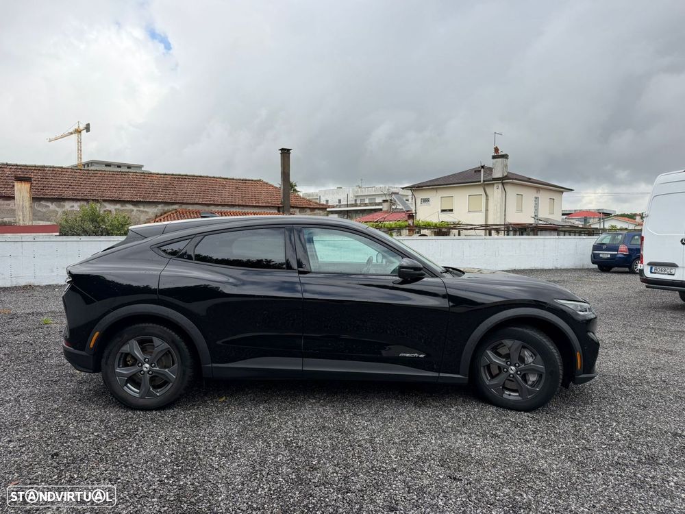 Ford Mustang Mach-E Standard - 12