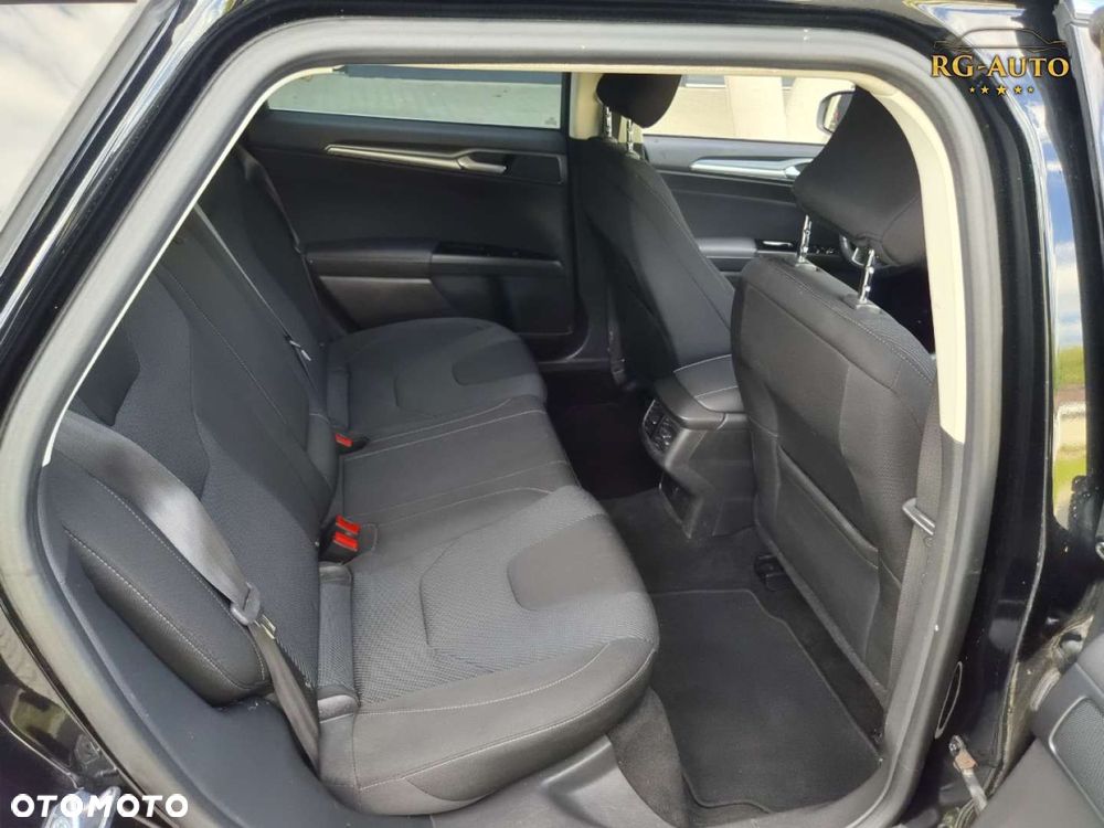 Ford Mondeo - 28
