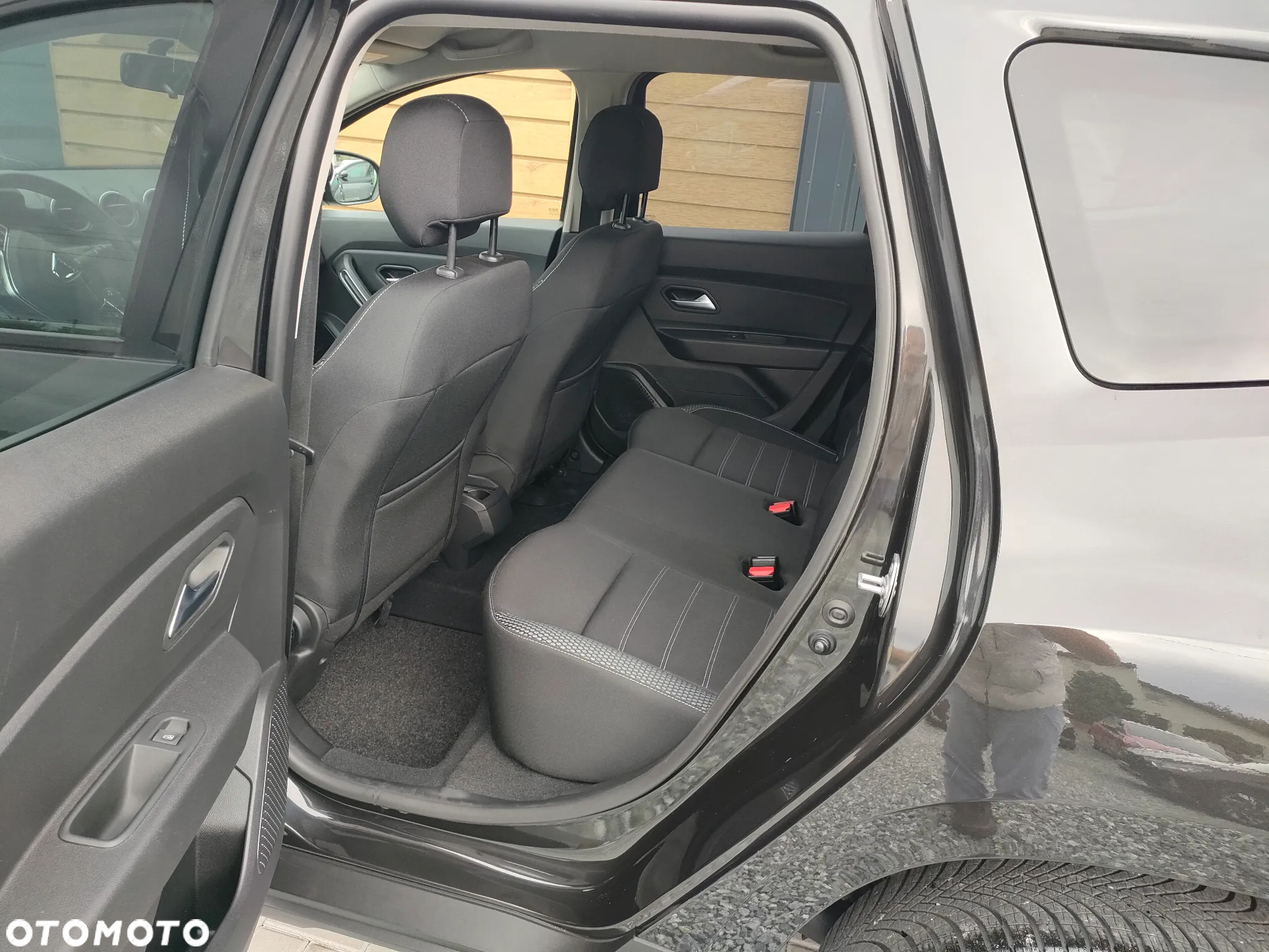 Dacia Duster TCe 150 2WD GPF Sondermodell Adventure - 27