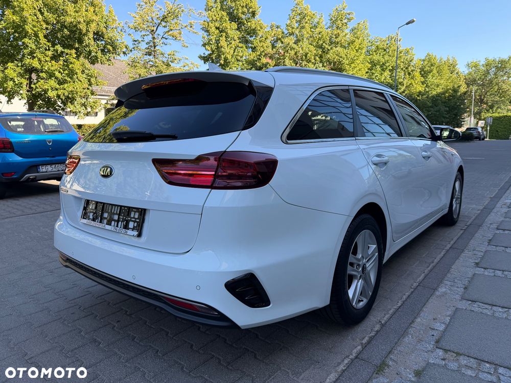 Kia Ceed 1.6 CRDi SCR L Business Line - 6