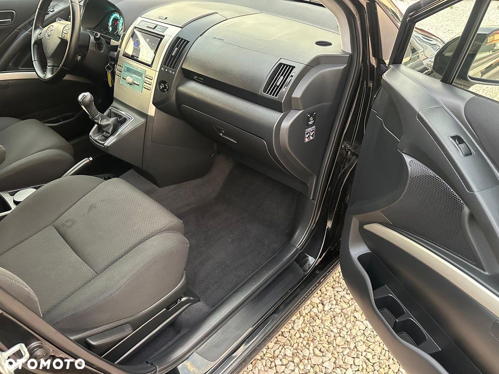 Toyota Corolla Verso 1.8 Sol 7os - 16
