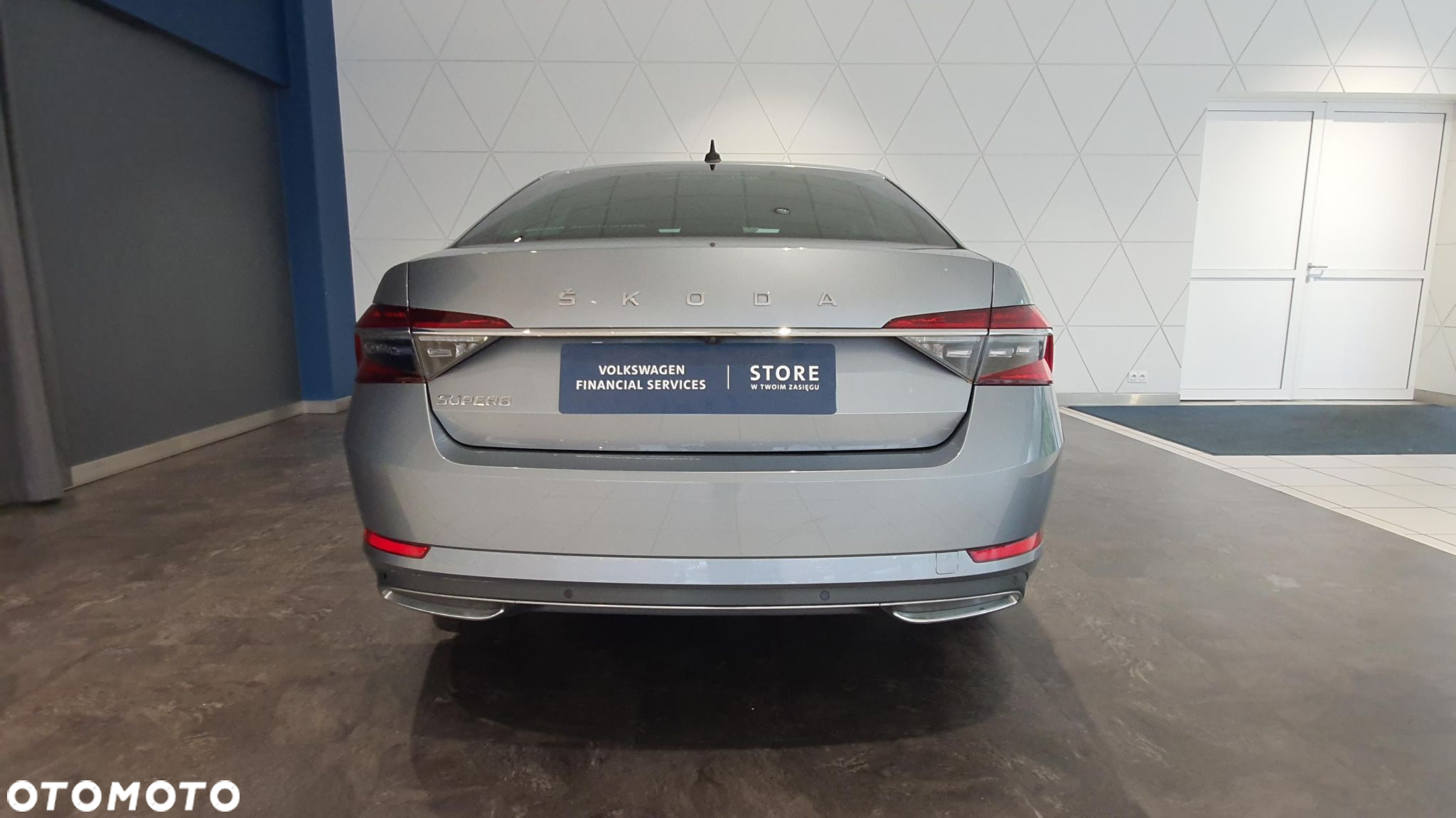 Skoda Superb 2.0 TSI L&K DSG - 4