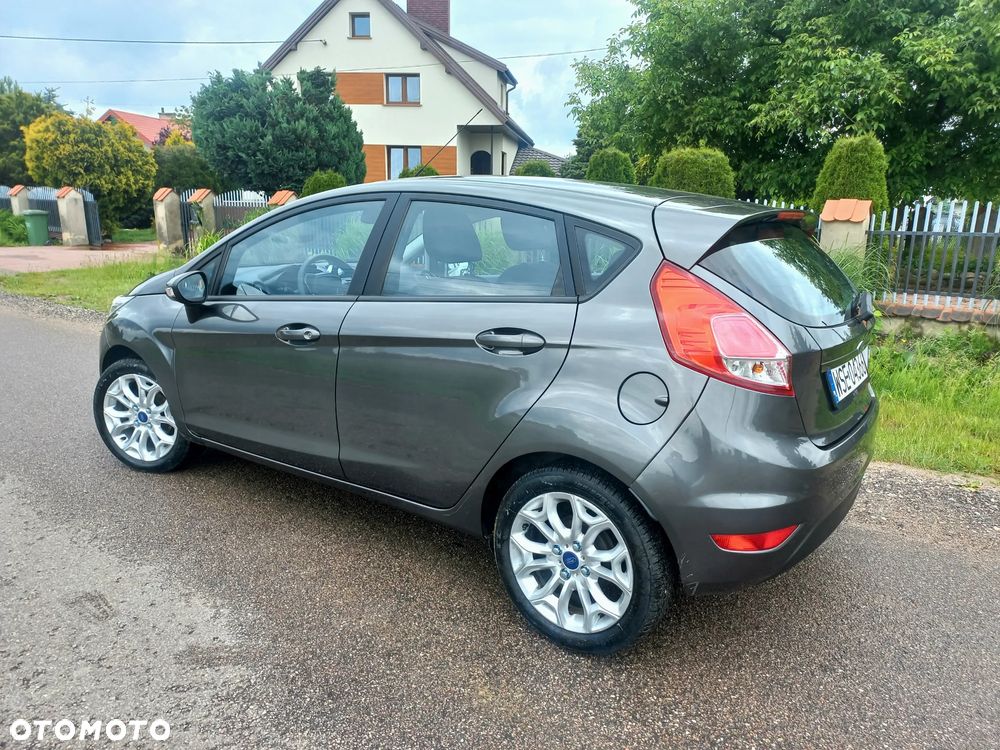 Ford Fiesta 1.25 Celebration - 7