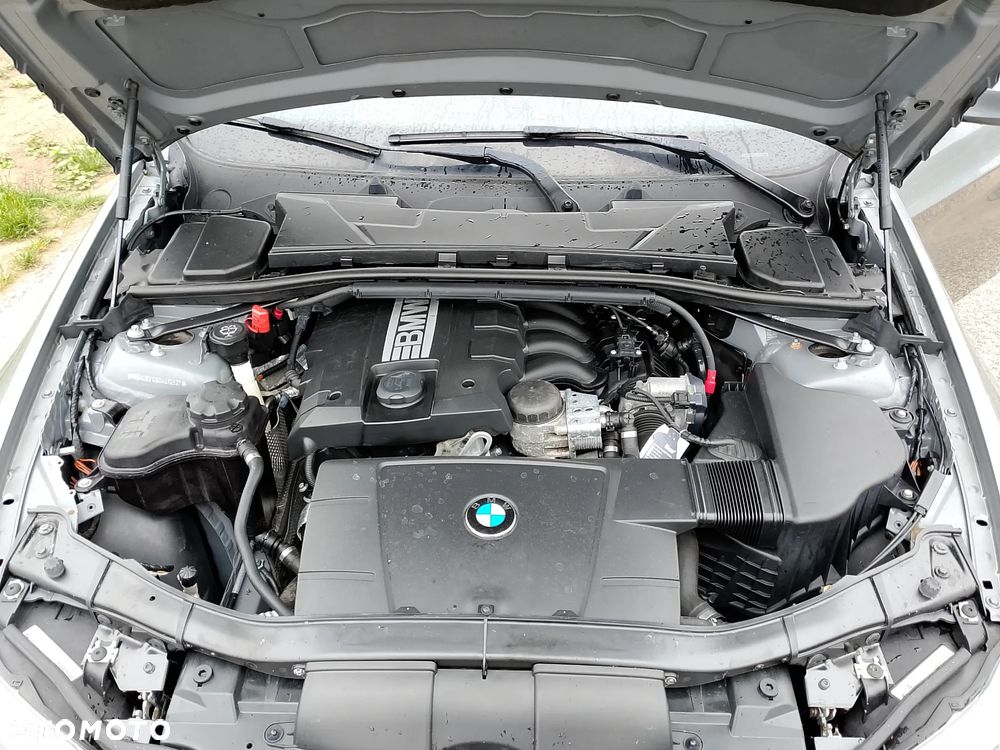 BMW Seria 3 - 18