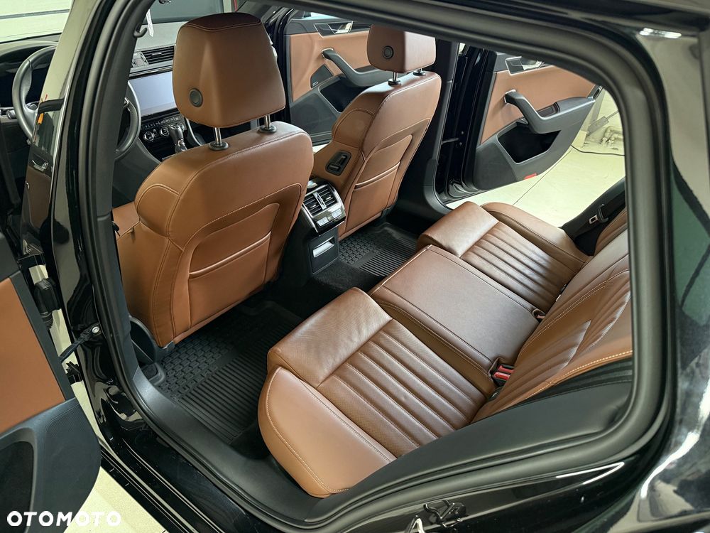 Skoda Superb 2.0 TDI SCR L&K DSG - 32
