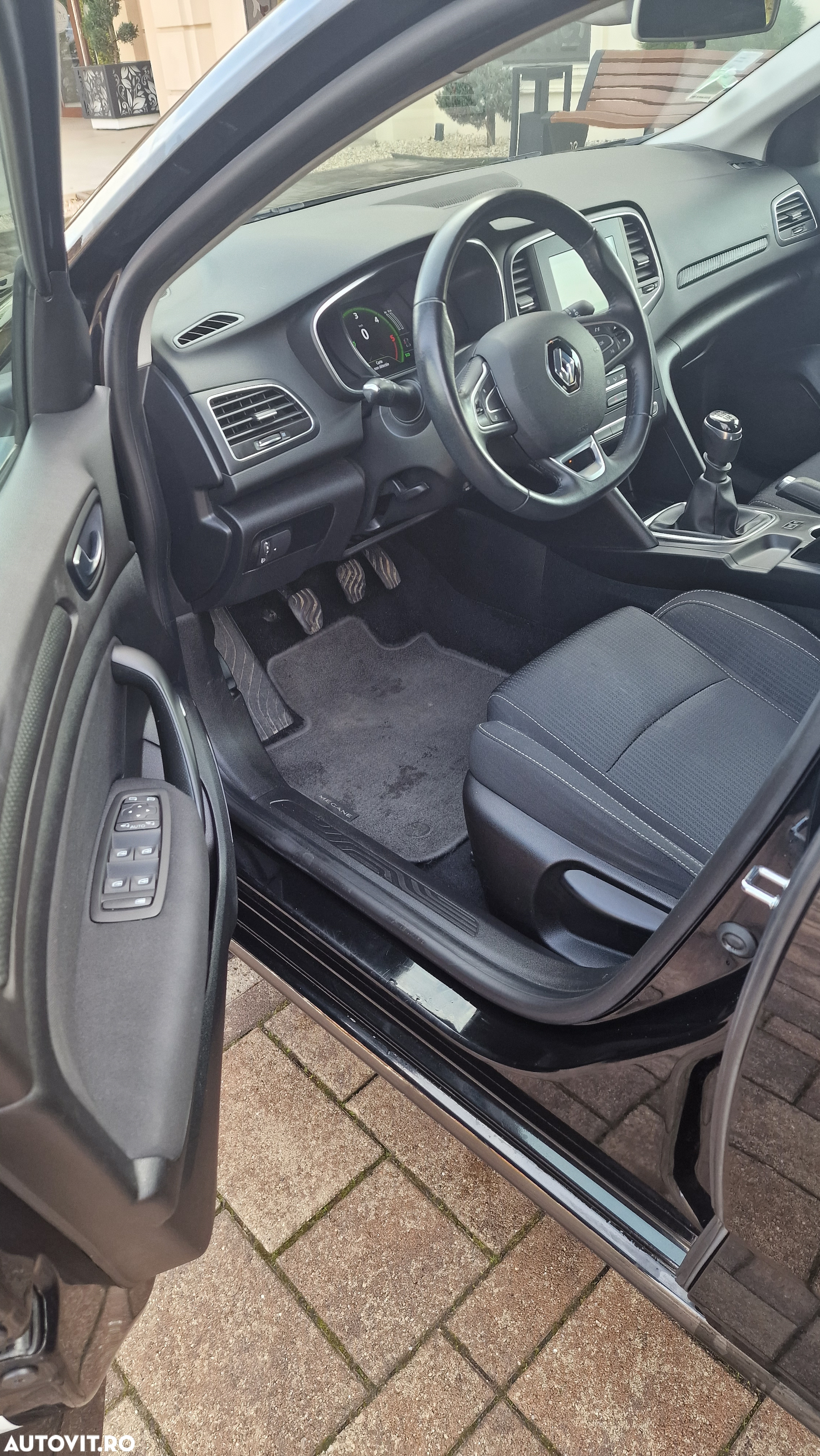 Renault Megane Estate Blue dCI Intens - 8