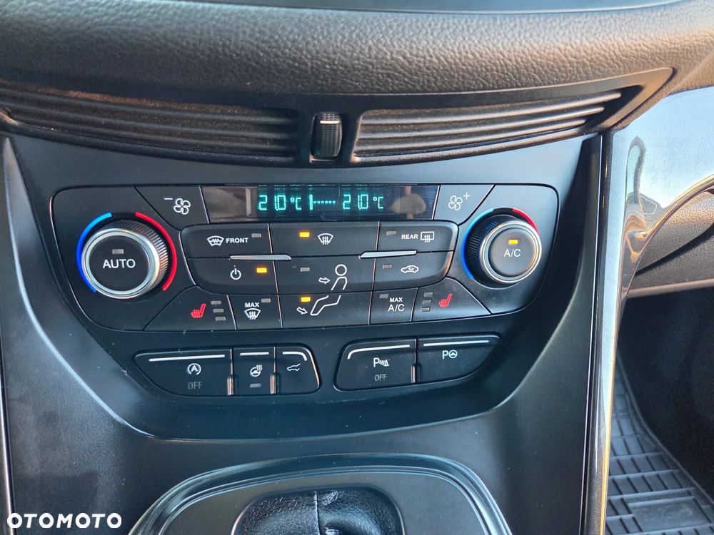 Ford Kuga 2.0 TDCi 4x4 ST-Line - 19