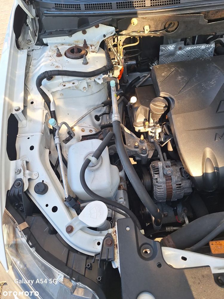 Mitsubishi Lancer 1.5 Inform - 16