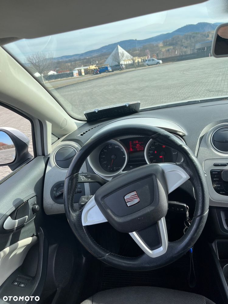 Seat Ibiza SC 1.6 16V Style - 10