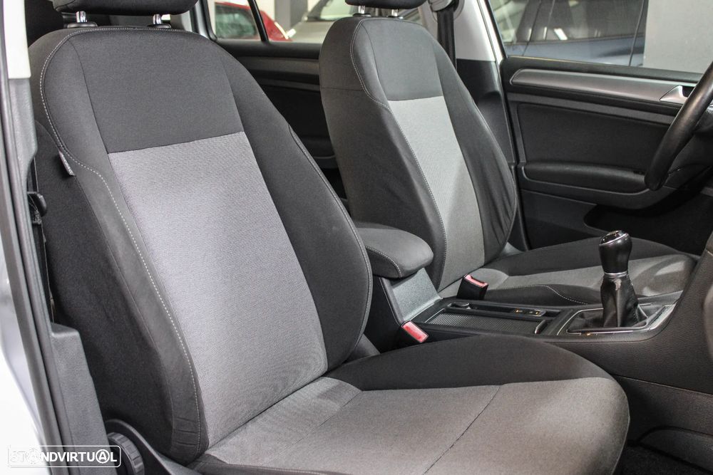 VW Golf Variant 1.6 TDi BlueMotion Trendline - 17
