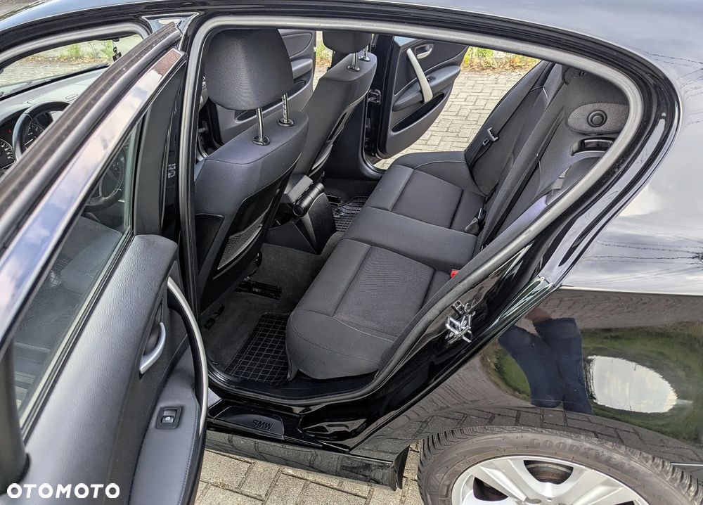 BMW Seria 1 - 10