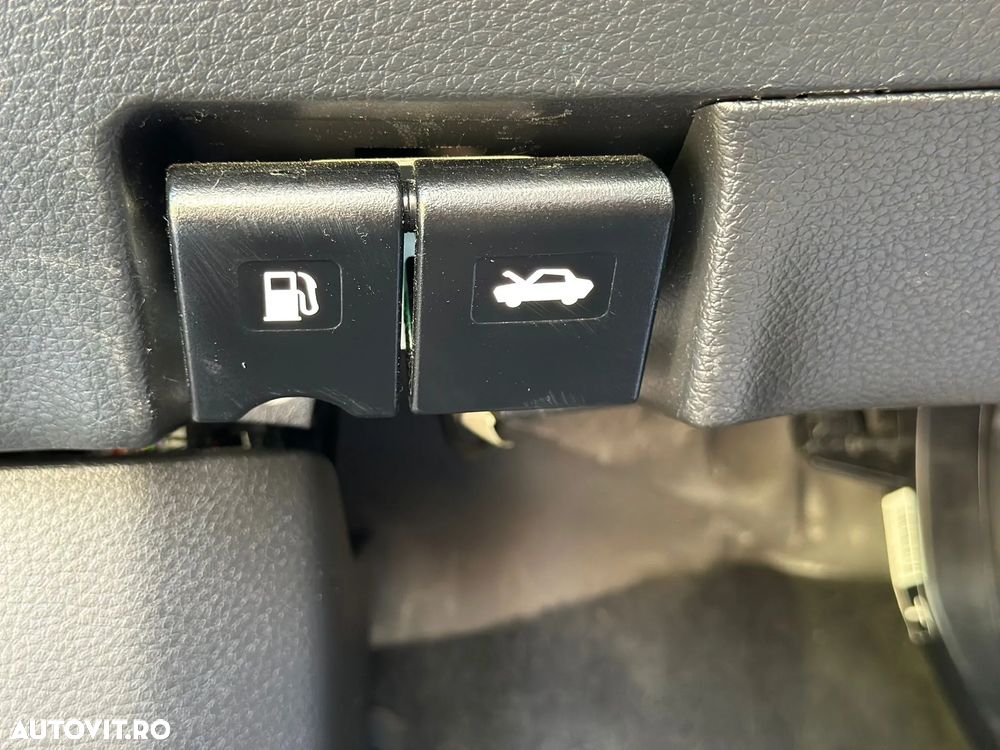 Nissan Qashqai 1.5 DCI Start/Stop N-Connecta - 22