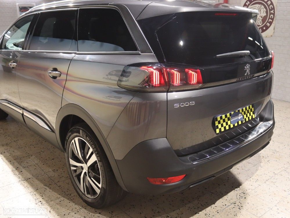 Peugeot 5008 1.5 BlueHDi Allure Pack EAT8 - 38