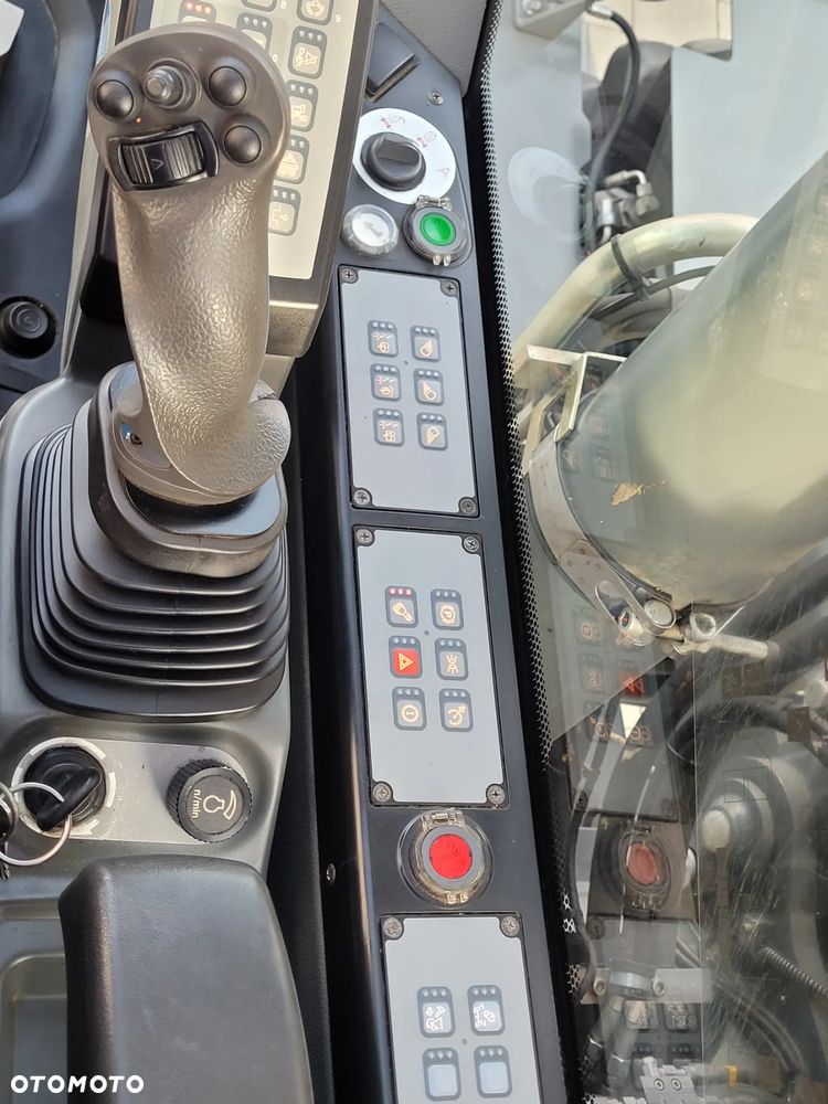 Liebherr A918 compact / ROTOTILT ze szczypcami / 7800h / bez AdBlue i DPF / - 25