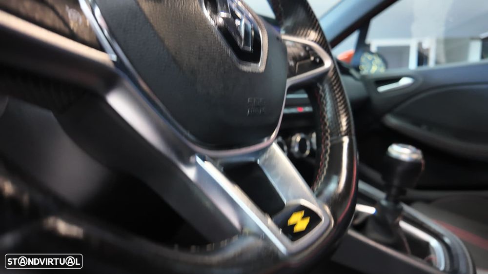 Renault Clio 1.5 Blue dCi RS Line - 10