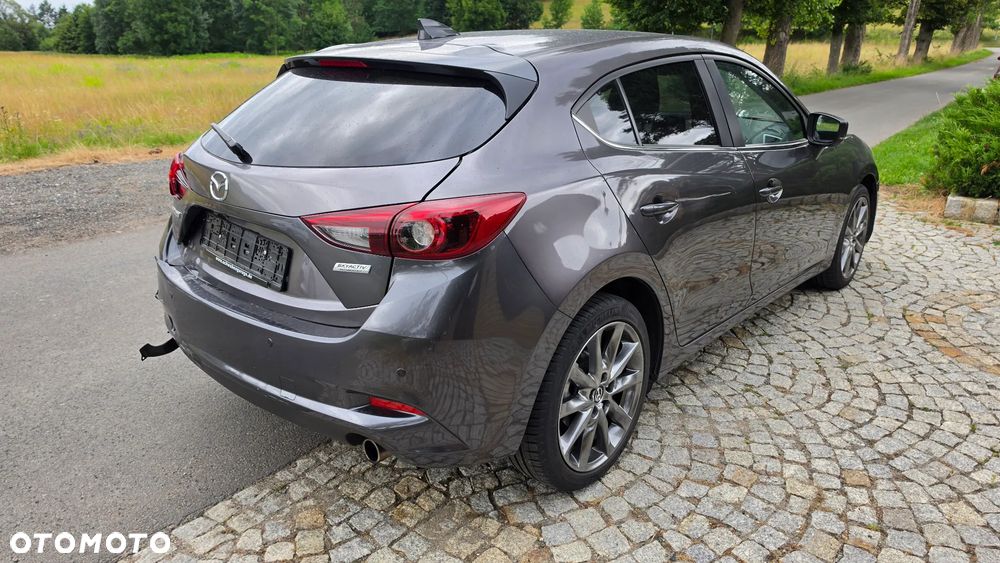 Mazda 3 - 6
