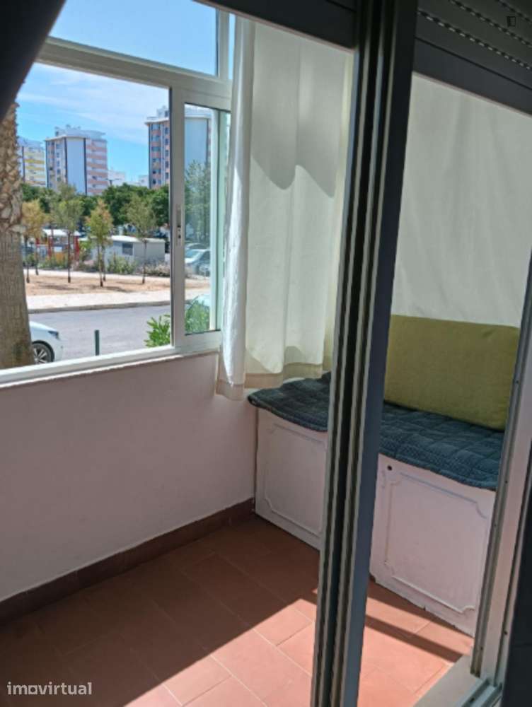 Apartamento com 2 quartos - localizado em Faro - Grande imagem: 3/11
