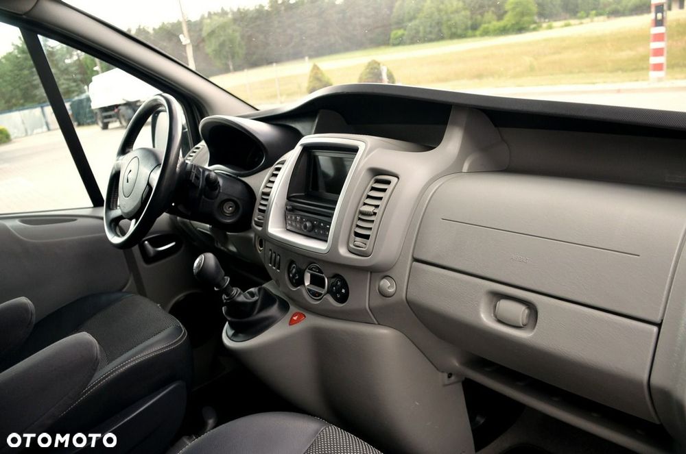 Renault Trafic - 23