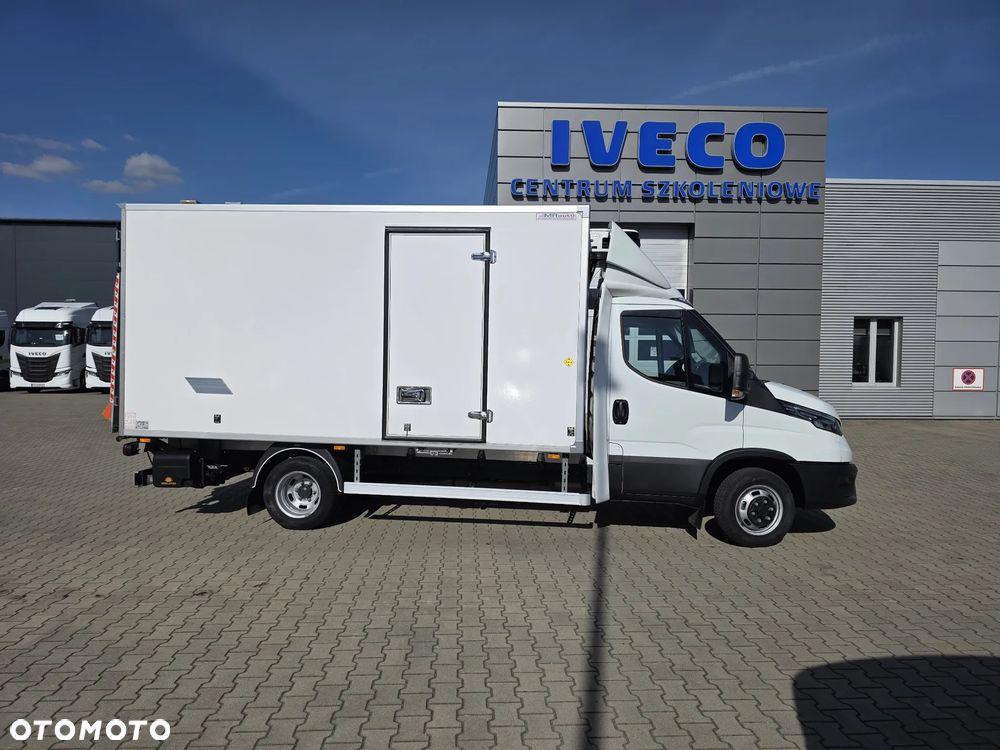 Iveco 50C18 Chłodnia 230V Izoterma 8EP Krajowy Ledy  Agregat Thermo King Xarios 350 - 3