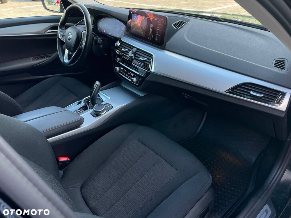 BMW Seria 5 - 21