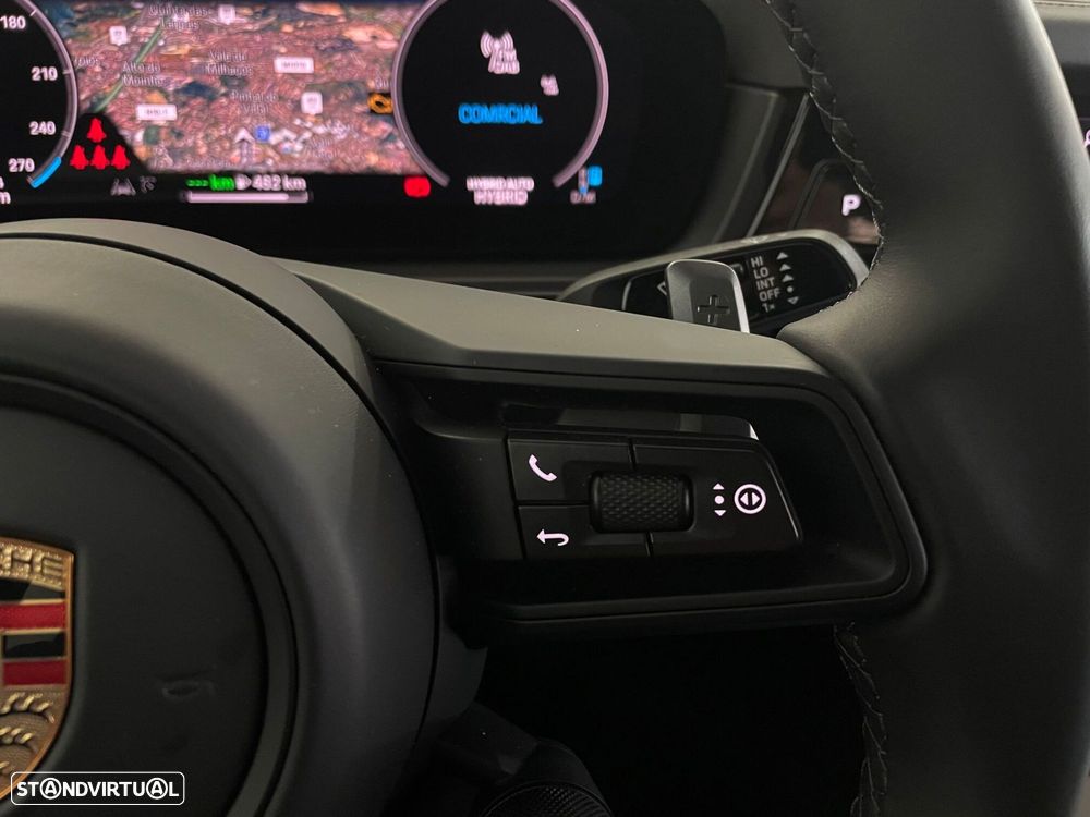 Porsche Cayenne Coupé E-Hybrid - 37