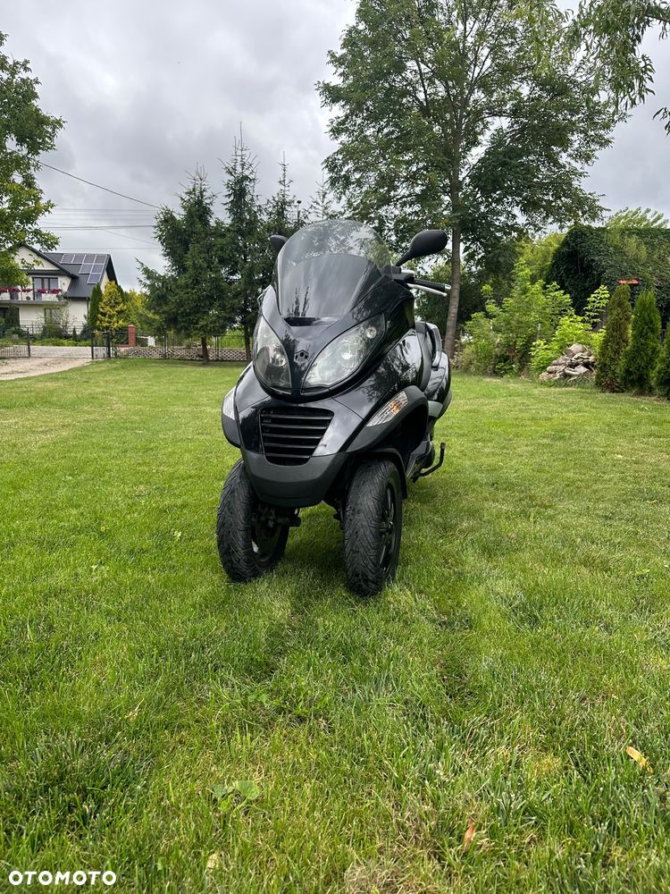 Piaggio MP-3 - 1
