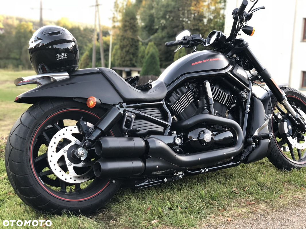 Harley-Davidson V-Rod Night Rod - 2