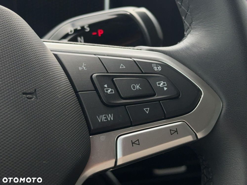 Volkswagen Passat - 18