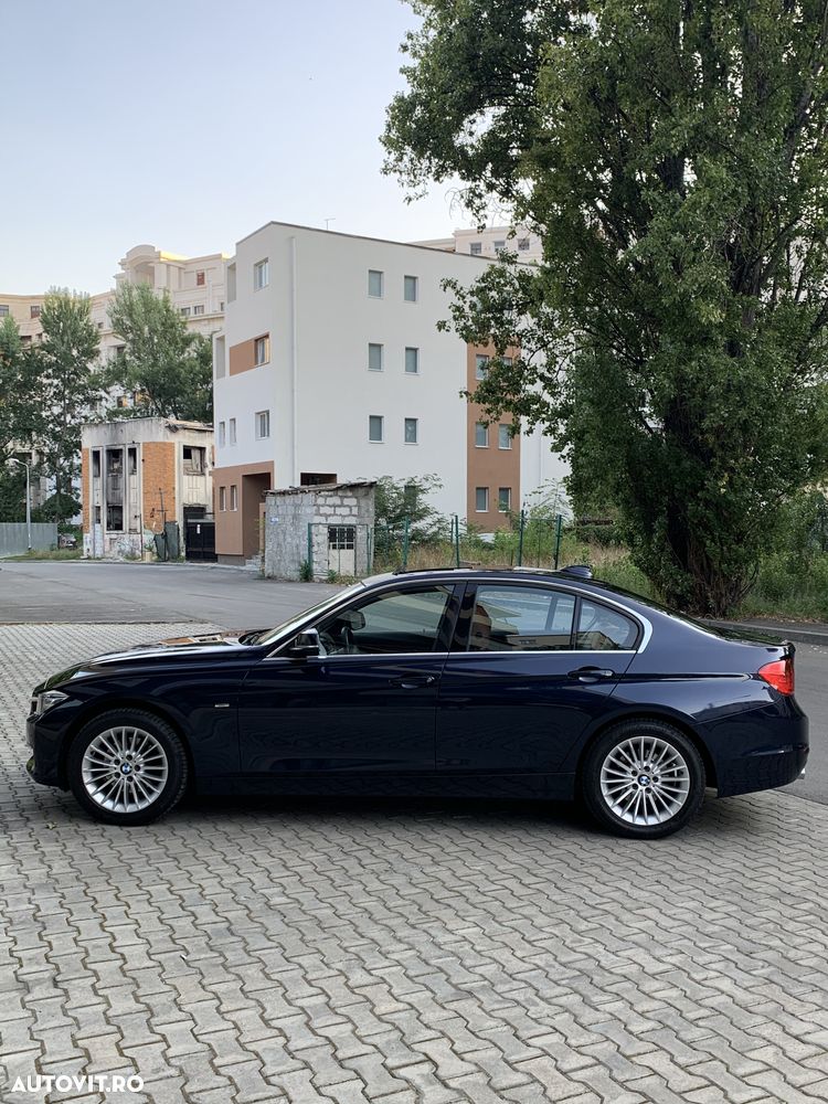 BMW Seria 3 320d xDrive Aut. Luxury Line - 2
