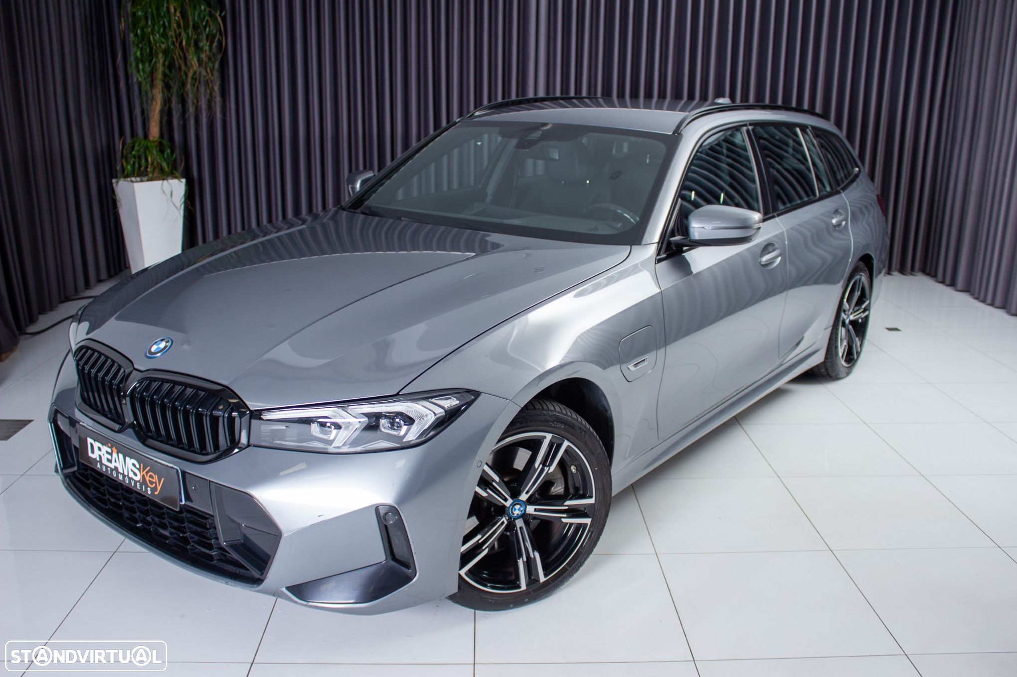 BMW 330 e Touring Pack M Auto - 22