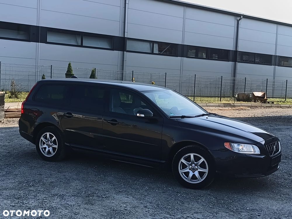 Volvo V70 D5 DPF Momentum - 9