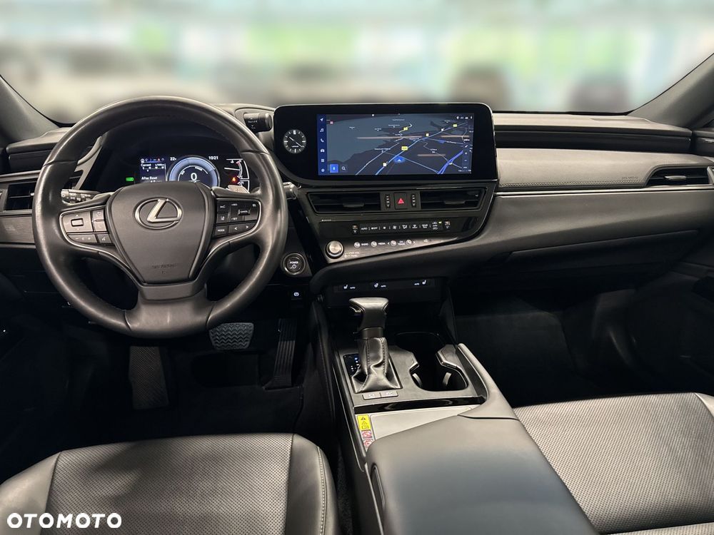 Lexus ES 300h Business Edition - 17
