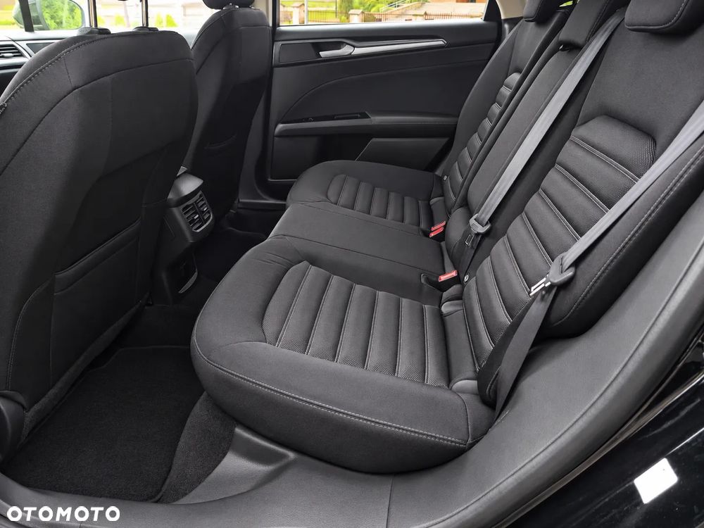 Ford Mondeo - 21