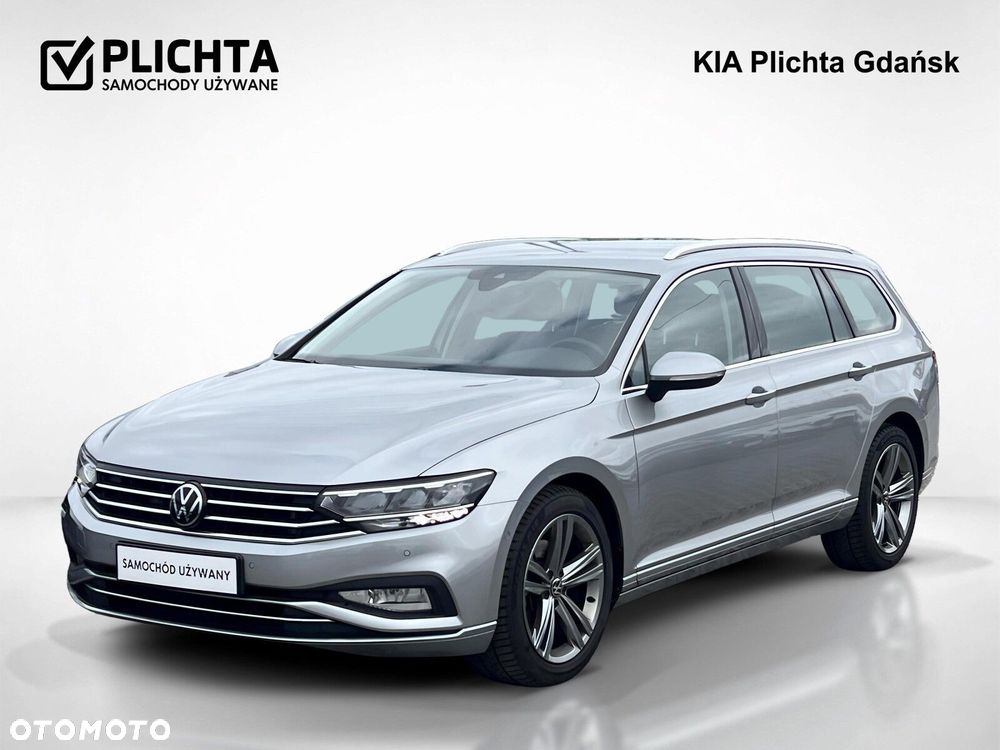 Volkswagen Passat - 1