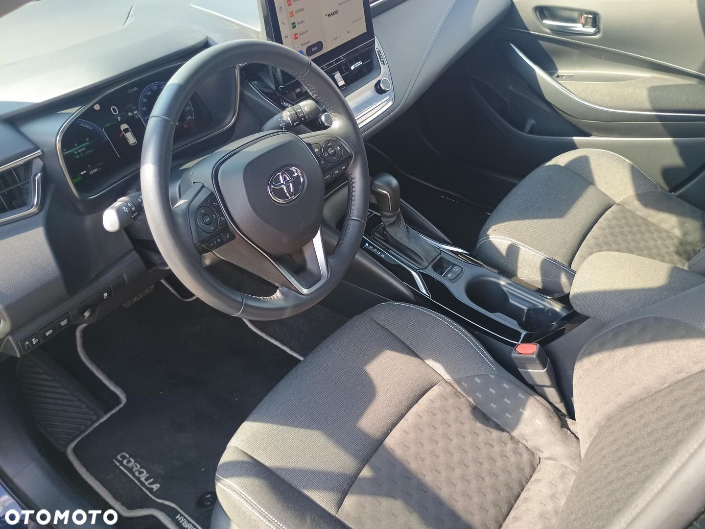 Toyota Corolla 1.8 Hybrid Comfort - 18