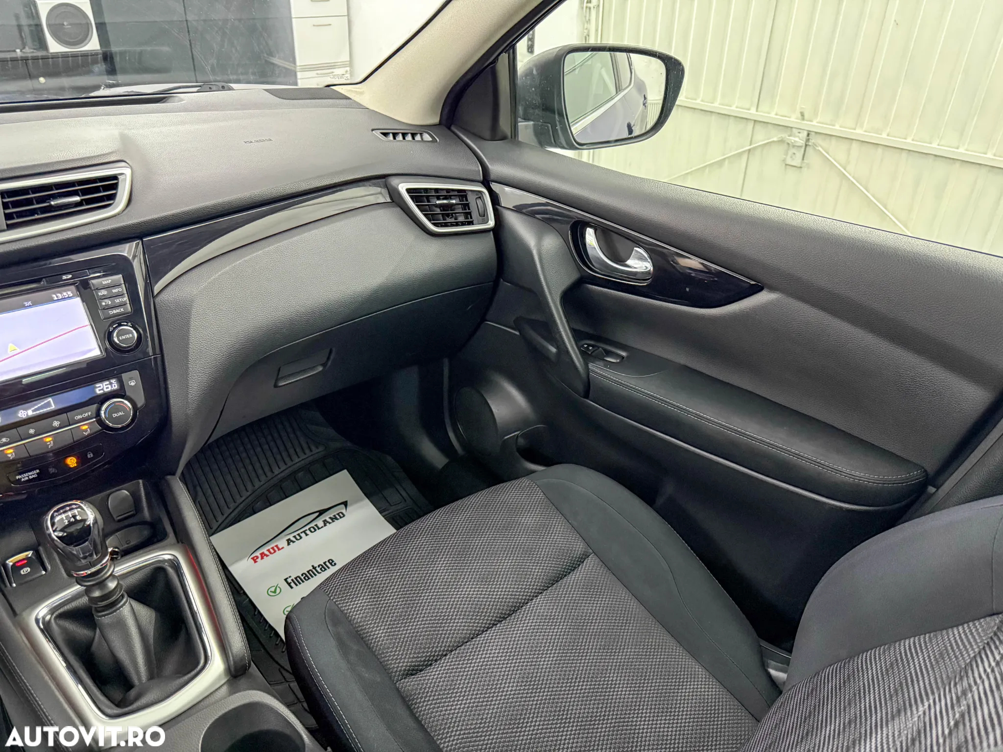 Nissan Qashqai 1.6 DCI N-Connecta - 35