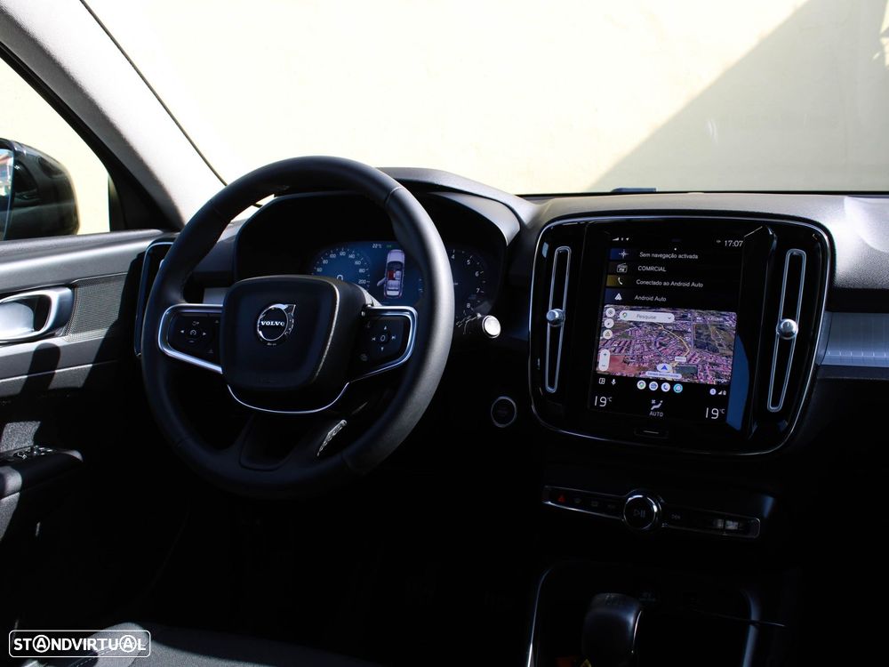Volvo XC 40 1.5 T2 Momentum - 21