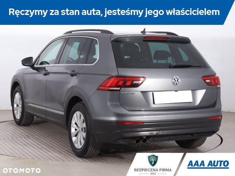Volkswagen Tiguan - 6