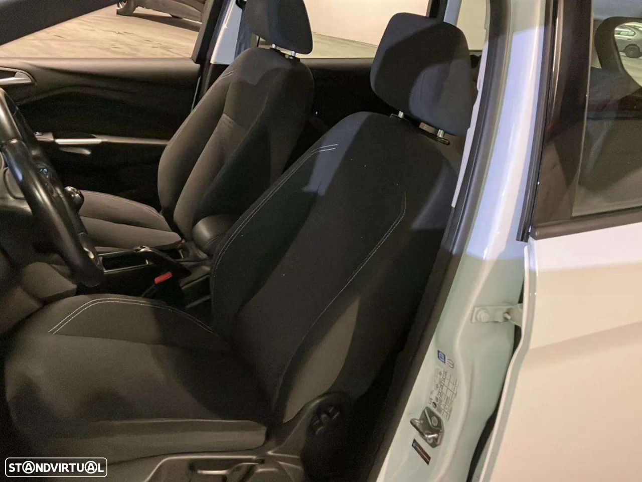 Ford C-Max - 13