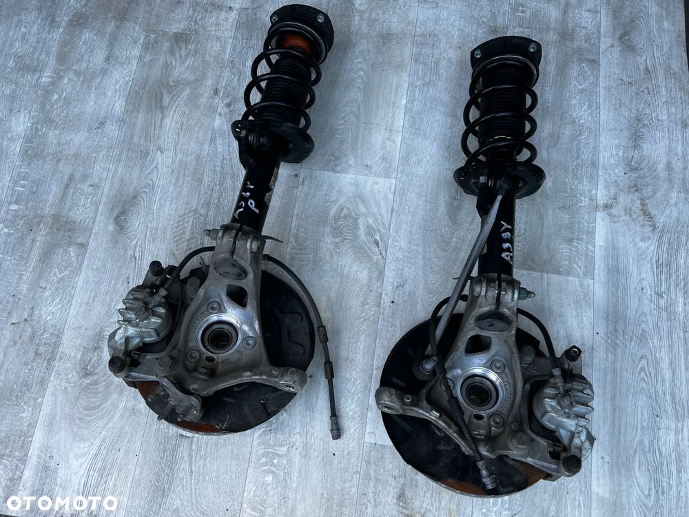 AUDI A3 8Y ZAWIESZENIE PRZEDNIE PRAWE LEWE PRAWY LEWY PRZÓD KOMPLETNE ZWROTNICA MCPERSON AKTYWNY 24R 5WA407258A 5WA407257A 5WA413031DA 5WA615105CJ 5WA615106CK