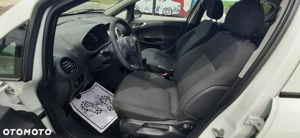 Opel Corsa - 30