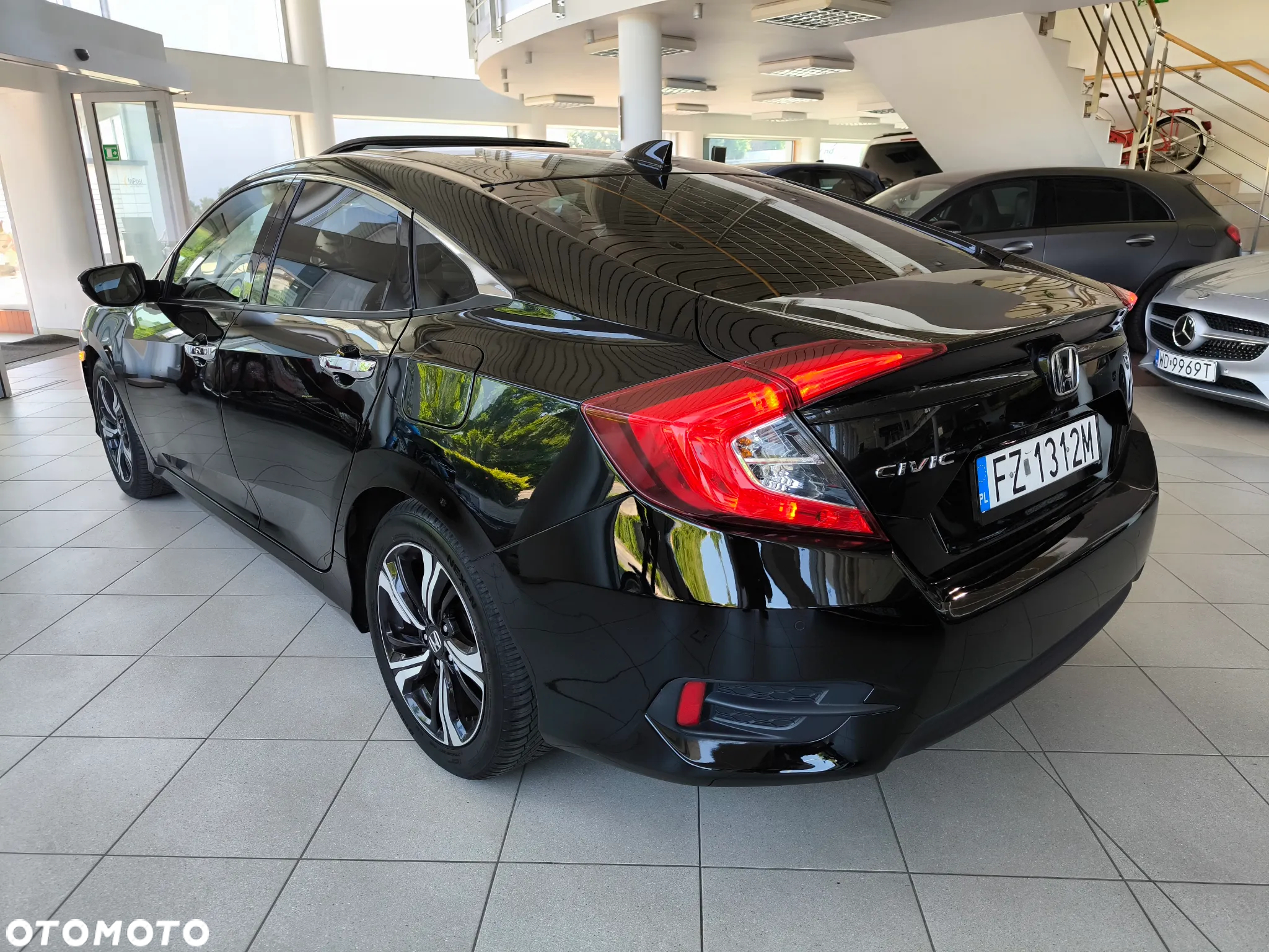 Honda Civic 1.5 T Executive - 10