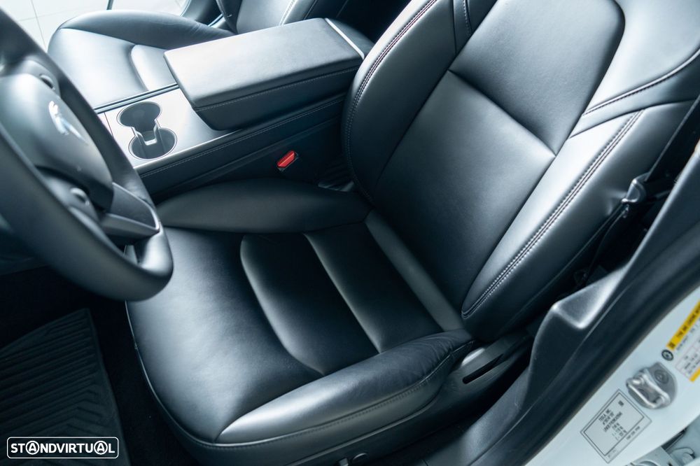Tesla Model 3 Standard RWD - 19