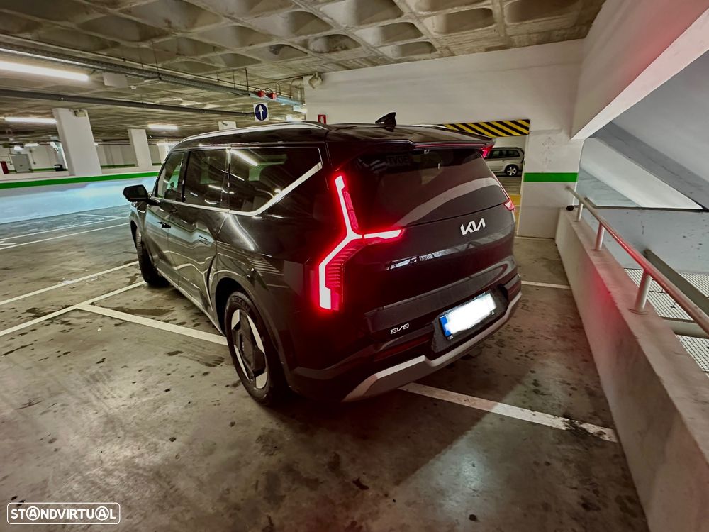 Kia EV9 98.8 kWh 1st Edition - 3