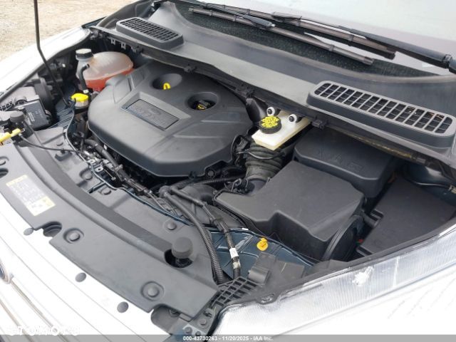 Ford Escape 2.0 EcoBoost AWD Titanium - 12