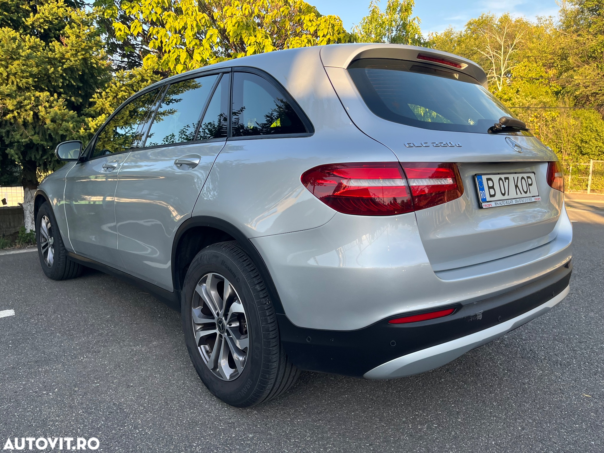 Mercedes-Benz GLC 220 d 4MATIC - 11